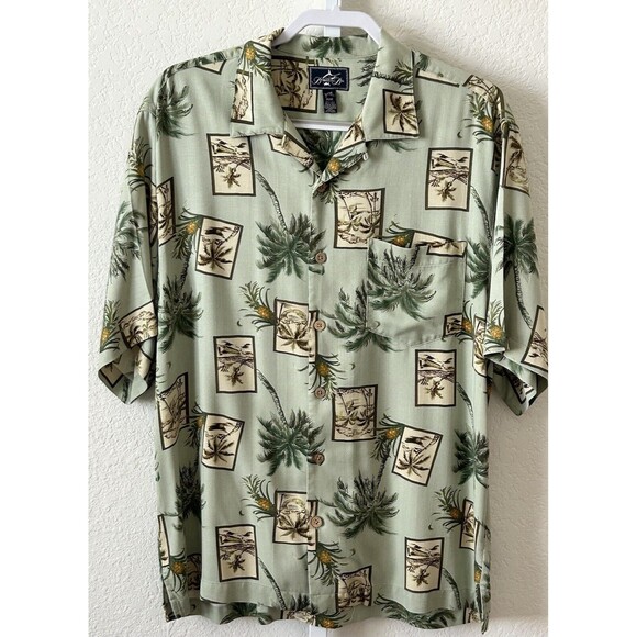 Bermuda Bay Mens Green Silk Hawaiian Short Sleeve Shirt Size M - Picture 2 of 8